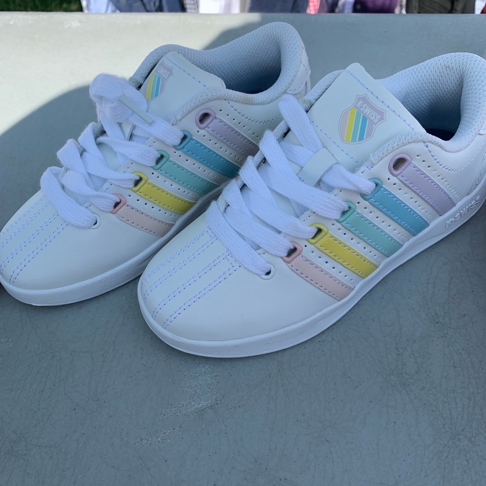 Girl shoes